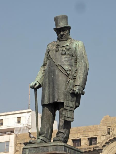 Standbeeld van Paul Kruger, op het Kerkplein.