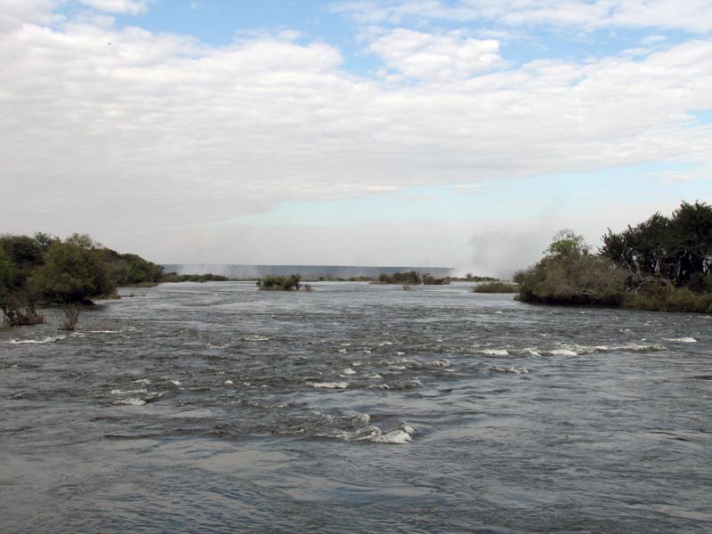 De Zambezi voor de watervallen (juli 2010)