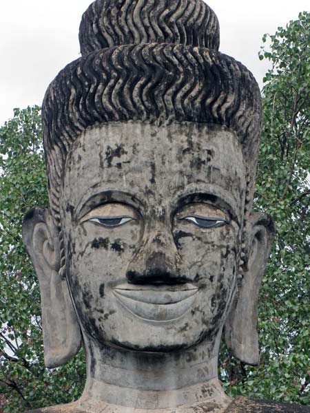 Detail van de mediterende monnik of Boeddha.